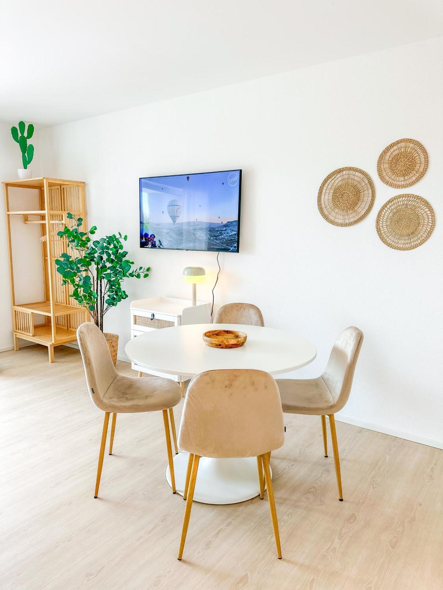 Thesunset Club - Studio II - Kueche - Balkon - Parken Memmingen Buitenkant foto